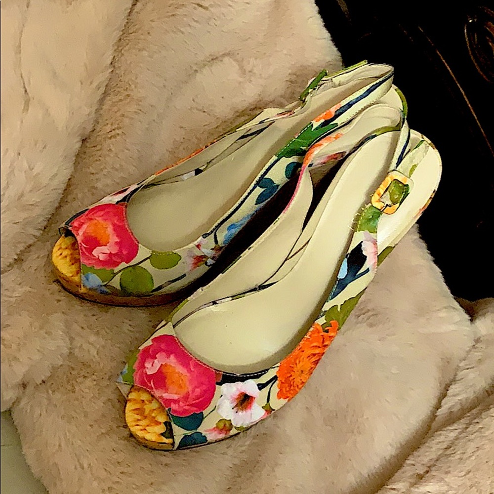 Nine West floral wedges